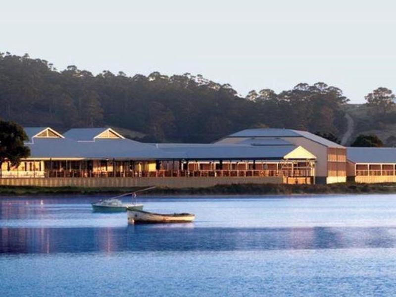 8DD0684BFB587661BF0D0BCD3EA53597