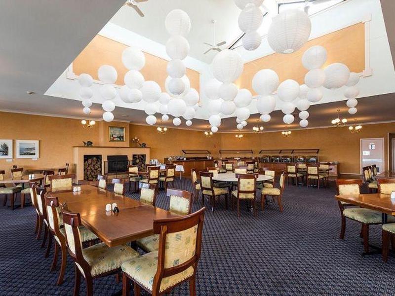 5EE1DEF956E593C609B739402544D11C