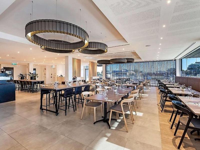 82776C1A2A2409EB7A1A03D47D6E8060