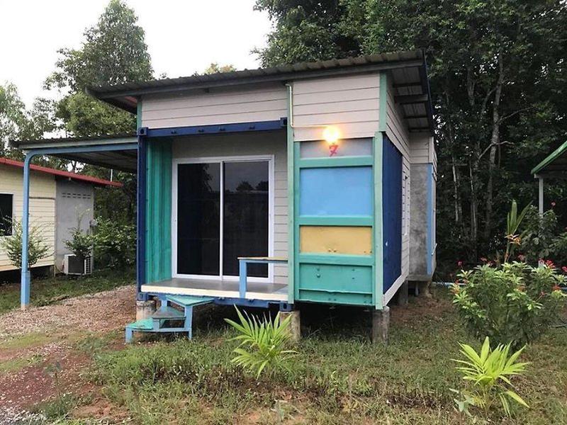 F252459EEDBDF5BED75CEDAA7F369AC5