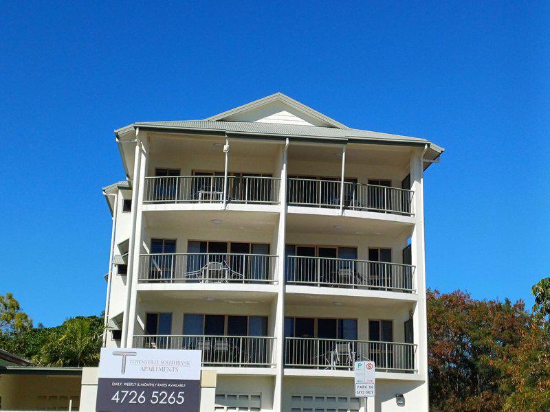 CFED37BC64CD2C30F5D24389CA803C54