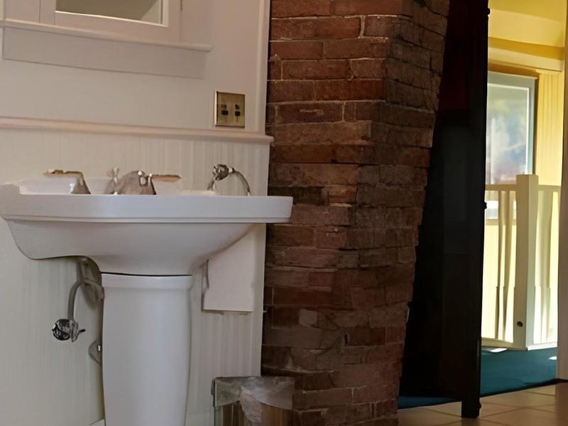 26C8911503C1DBCFDAB065A004A67352