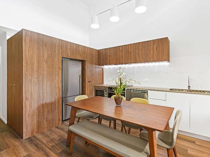 9966C7C17508BAFF101F94F7C8F47212