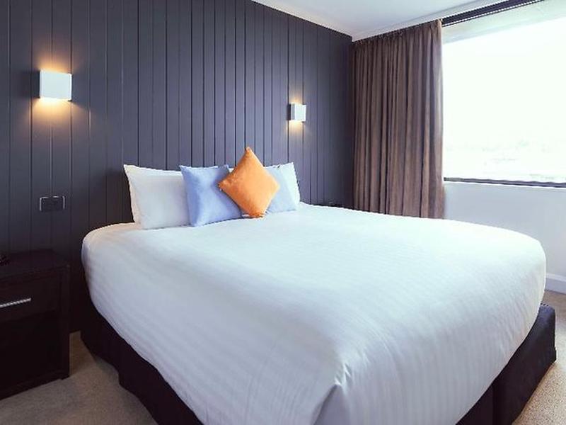 BD51ABAC650163E7C762CCE7EA4A6B1E