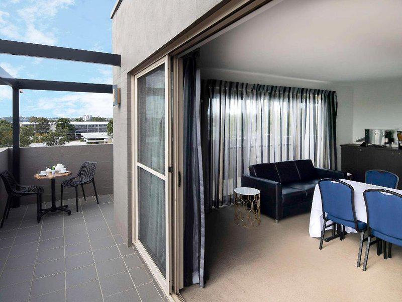 3DB16FD36A163C3E70F4451D3251CD0E