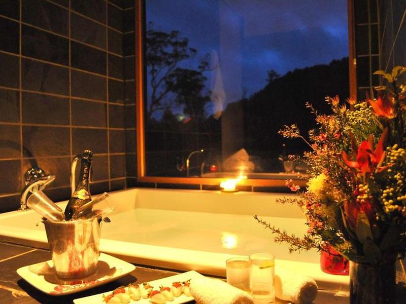 DD3633EC4D12116321147944AEA16D5D