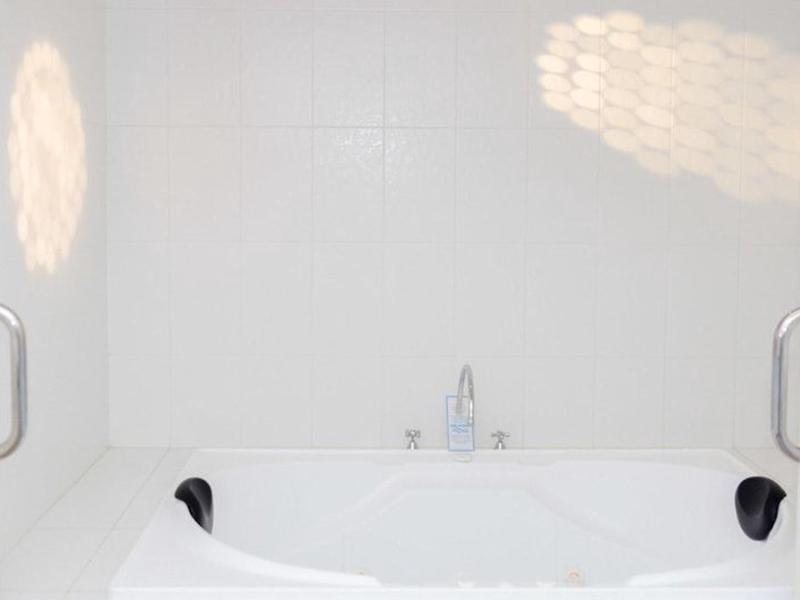 CD293779D2FF4167DEB6381EEC1C2B18