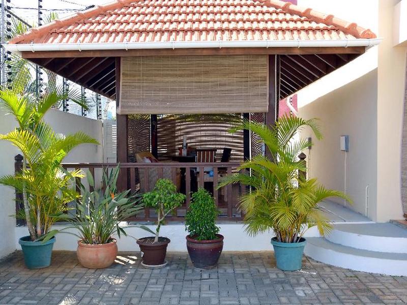 6E076A4B814B818F645B921F4A8B1A4C