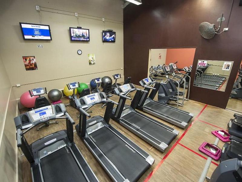 B71FB1150EE8BA9D3E3A01A6CF2B2680