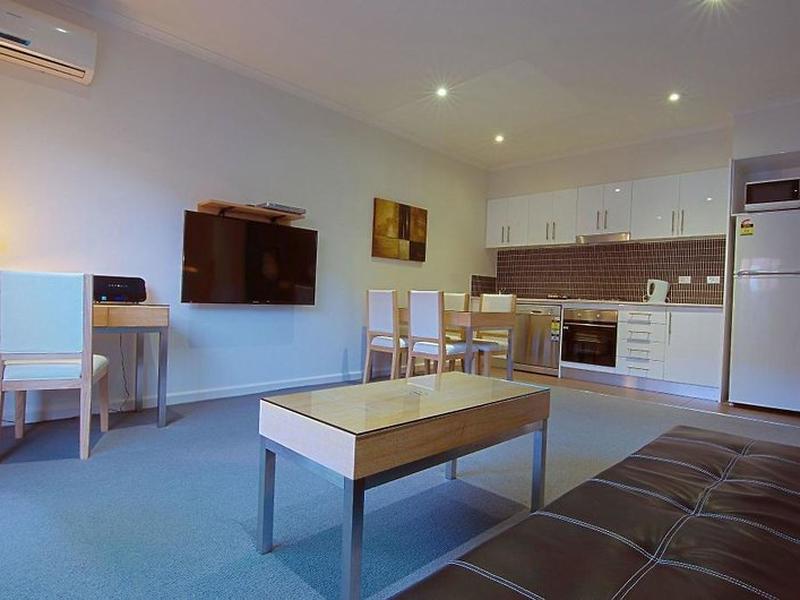 6495A307CDB949B8E3D03B2E3F80ED24