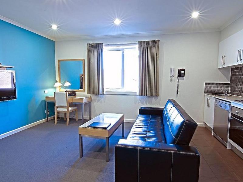 A0E8FCFA0F727202D25F59272515DF06