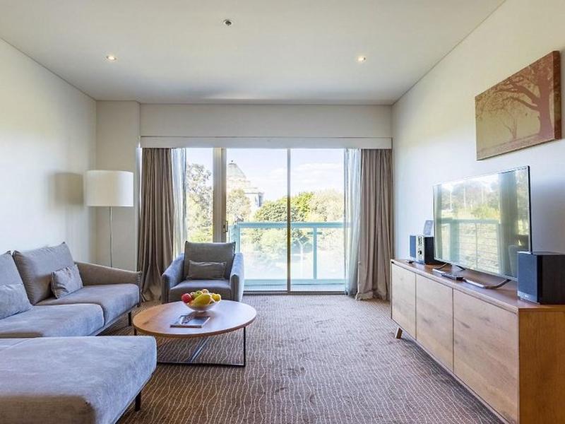 7829C73A5D546807E7B08BF1A4F943F9