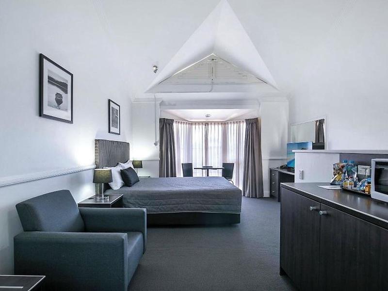 B098B19F082AF0BA8EFD6FA76F5D7013