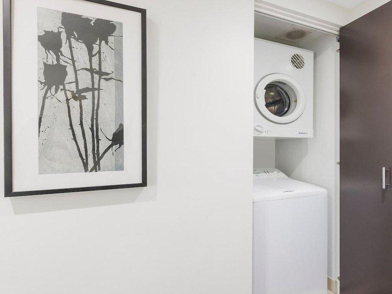 38B244C8BA0C1E64F840E5300AE40F5D