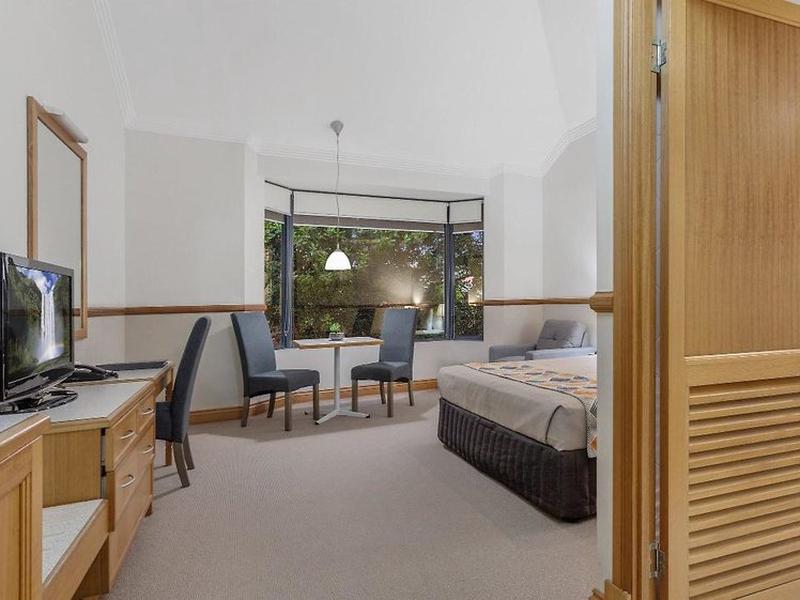 085FFC5C1F15E88DE395A9FFA83F10C9