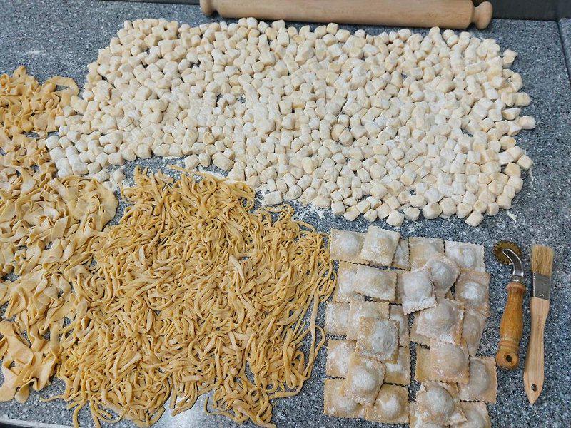 12FF65B52F1994EF8E9BC0FFE1439434