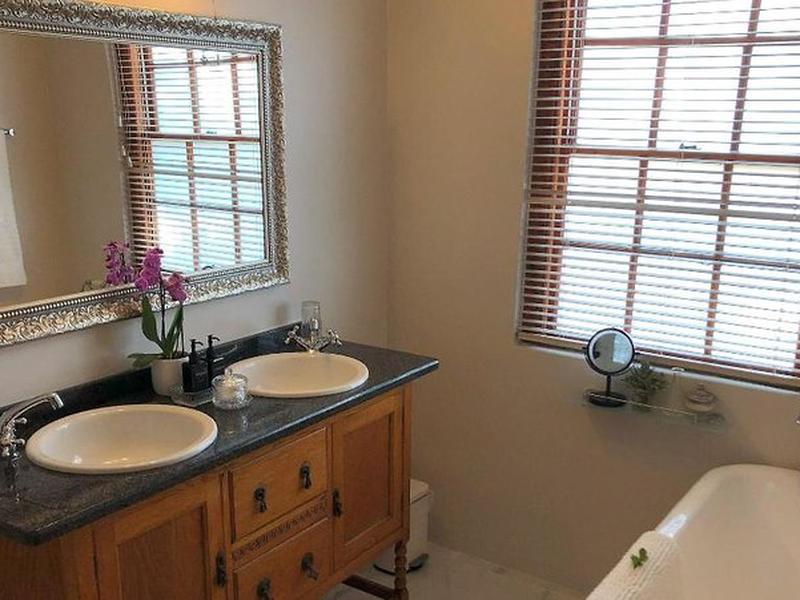 DFF6E1FAD4A4DBDB6C165F78DC66FB26