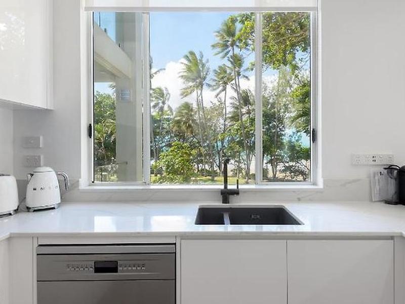 25E1E7B8A8332BD32A1F75E82A1E74F2