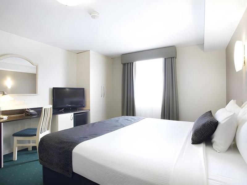 98D55E905E76D1C80D18D99150B51253