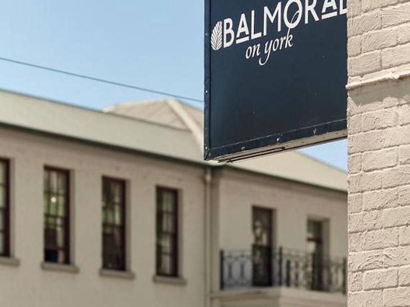 ACB878544A63363148E4AE53D69AD58E