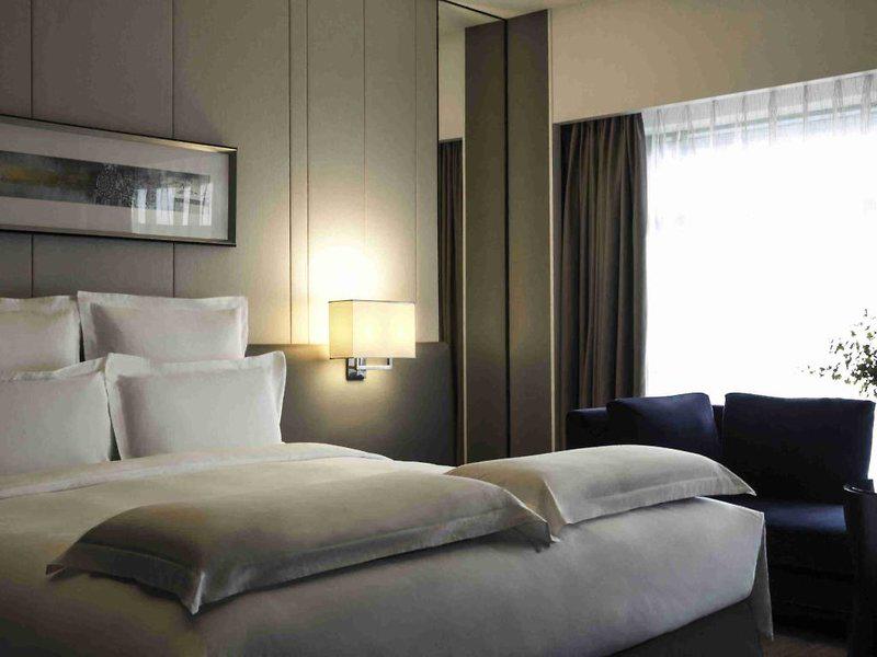 641FEA46C32B18547170ED350F771005