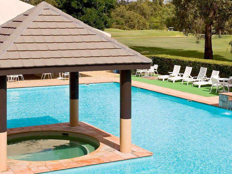 EBB094FB661416A6F5032482D5F1712D