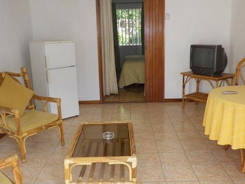 9ADBAD8A7E43A2278C09365541EFE361