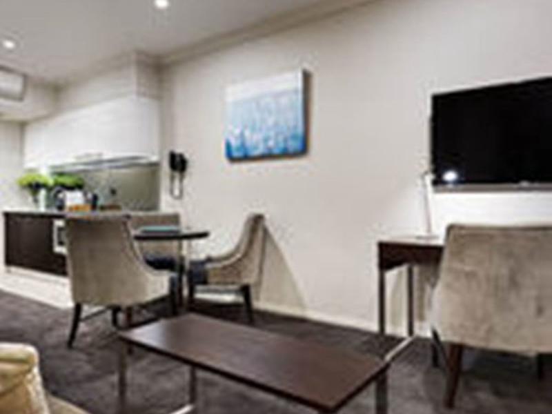 670CD1D1510FAC4F854A445AD2722CB4