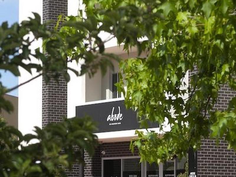 9805B92ED89E4AD9D9DC4A2646134D88