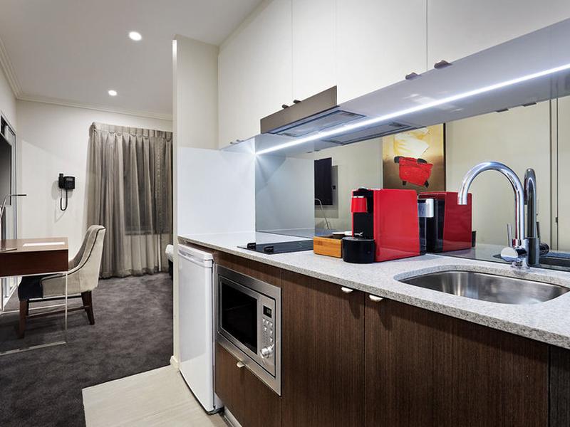 0BF631DD914F9FB8EB69A2805950BAC6