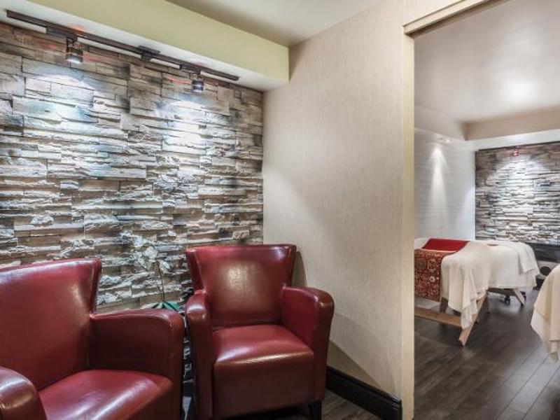 10BAD35A2B83CA8C3D9D6FB11663E922