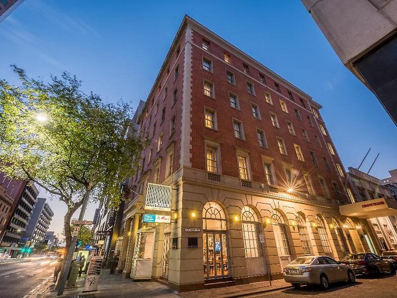 F19AF3ED9E1FB961E56B03442FA933AF