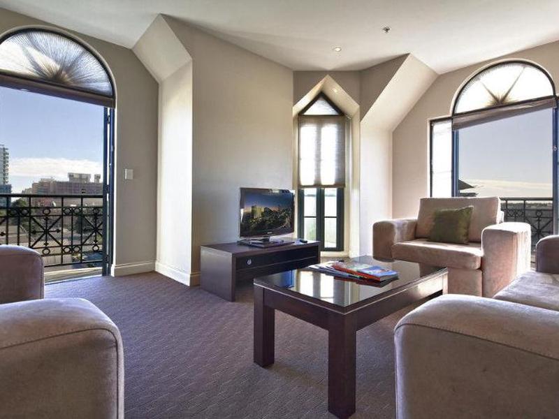 07B2CE199A97C0B351E41DD3C2BE1E01