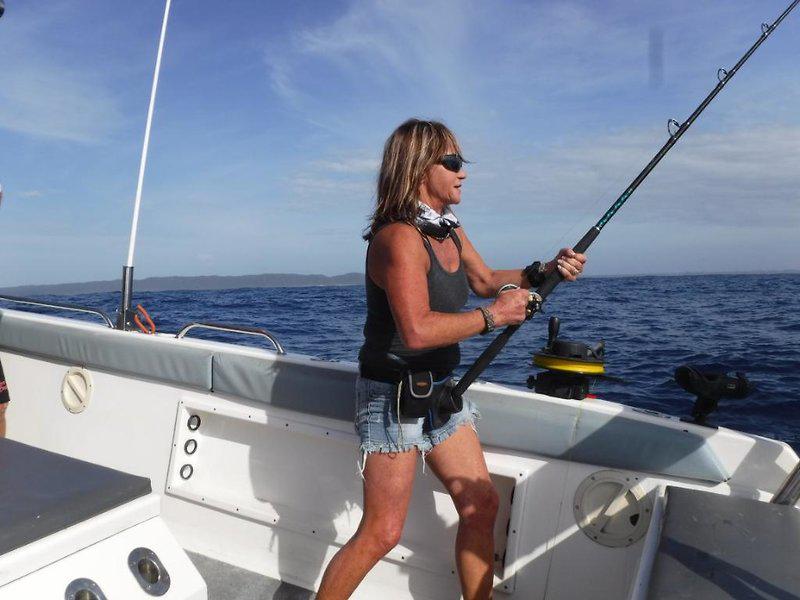 73E59D56F2F9E9B9EB9AD4E74A756257