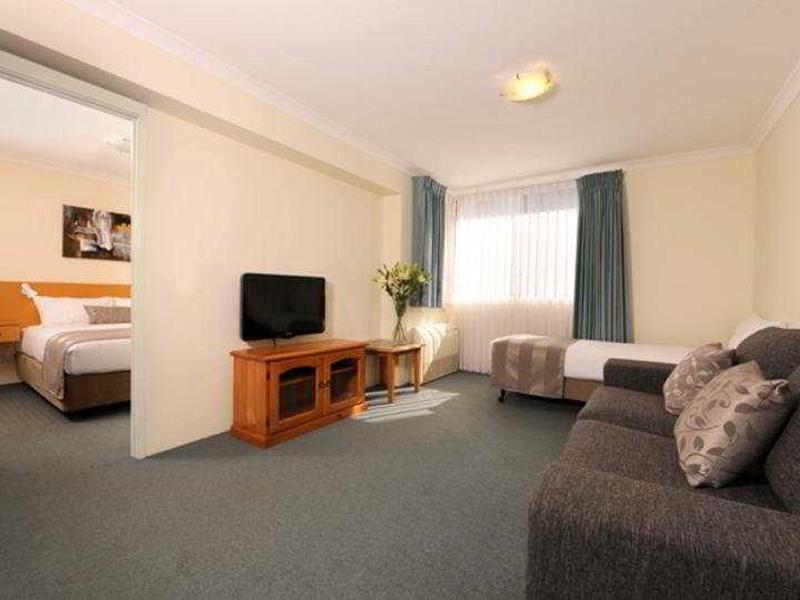 E3166DE2375BBF376CBF6CA80790A4A0