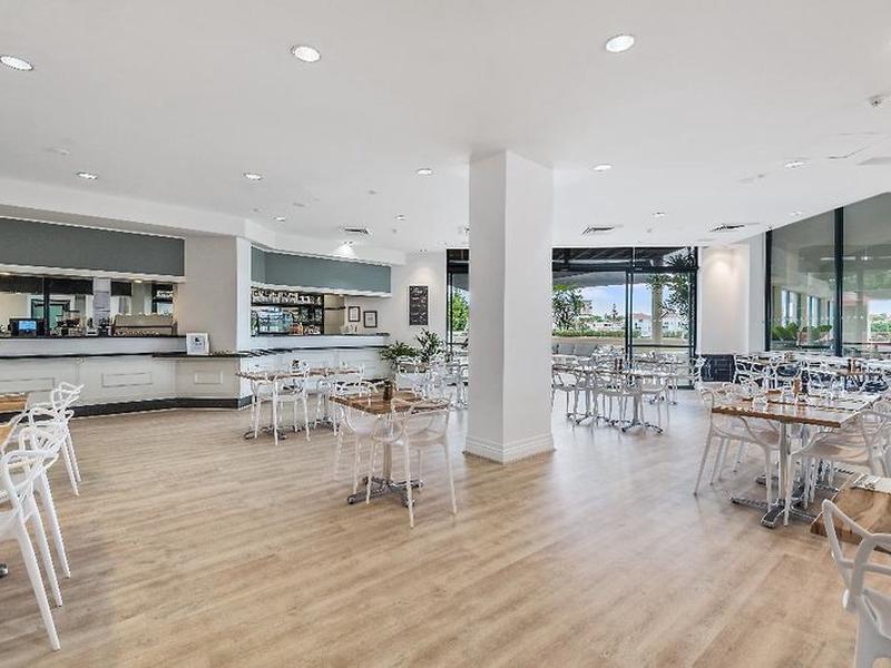 E0AF846B92C7DE3EB540DD5AA7C926EF