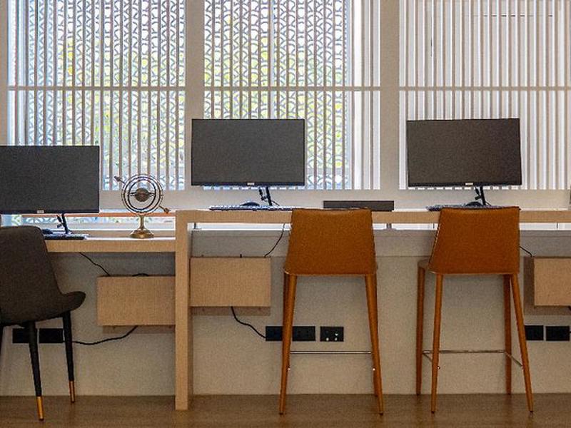 C03837B580635833D9A5128BCAD62054