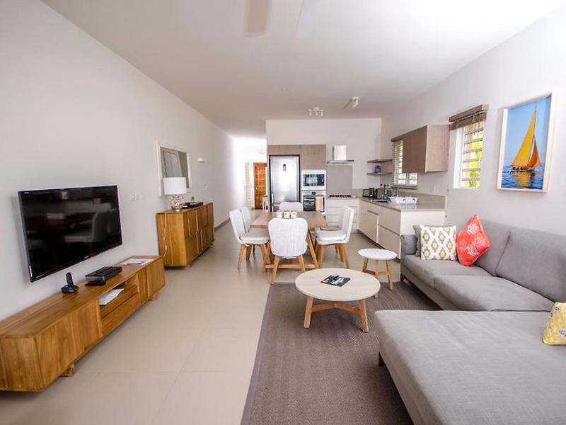 11C55CCB02DB8BC6D5552200C517333D