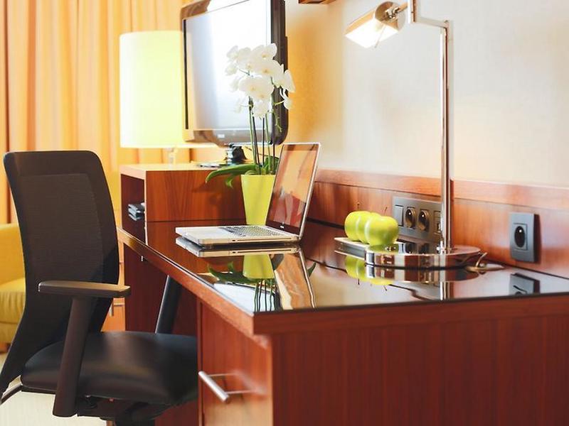 10DE95B860DE7D170065EAF0C71EB365