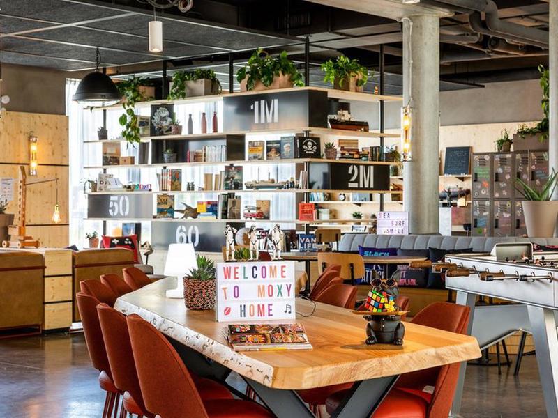 901843EF6B54F57A36432F2EA2A41E7C