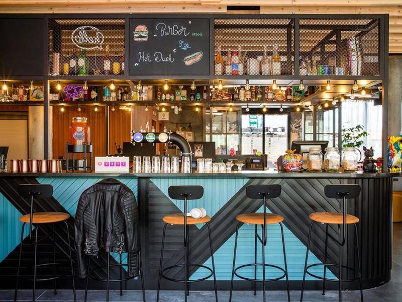 0DA8EF85CC7721BC8DB62B94ABE9E2FF