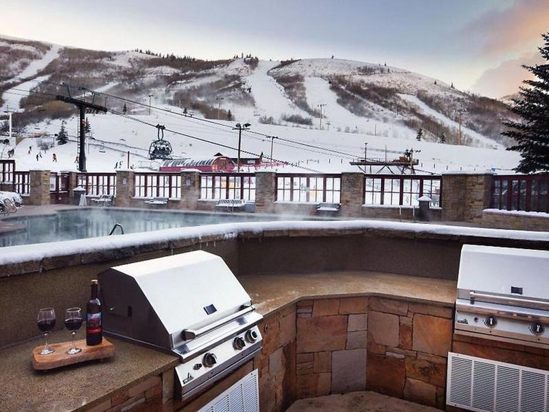 EB33A0E711757C0EBBAB8131F27C1911