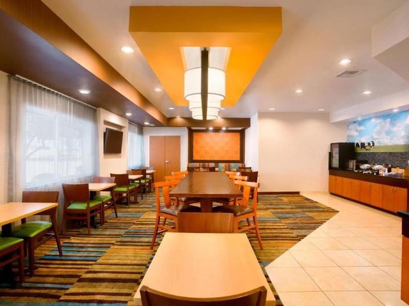 FB779A05ECF9BCE4B1D7015619E35075