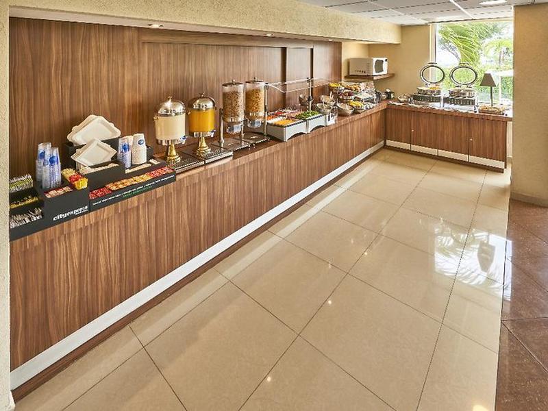 8CC88FDC52A60D9A4B791F4889E7758B