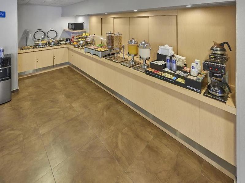 697905914821C910F74B789CF86CBE18