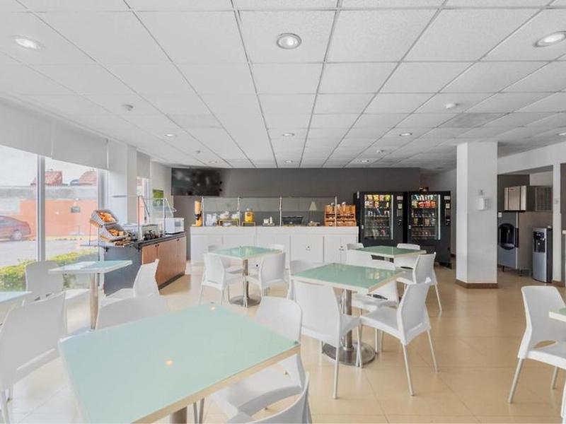 17546CE12D7A5762213EA5CE4C57214B