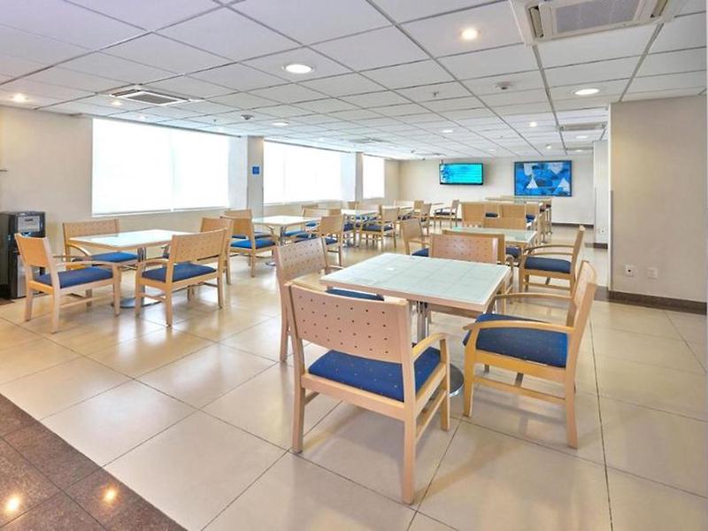 818110671DBF196860BDE8D4367A783F