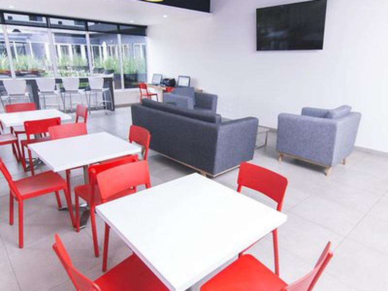 F8567C17C6B641F04AF3D83F2C2F0799