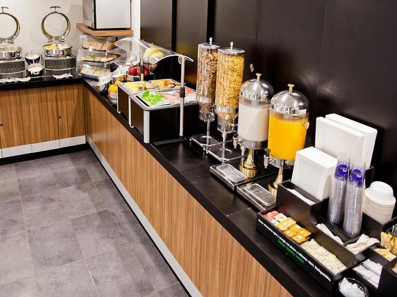 17ED8B52B1F89B63D65D8CF217EBEDE2