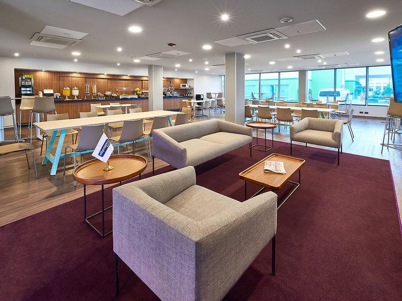 F9628A58B778B93F9F33A8780A846301